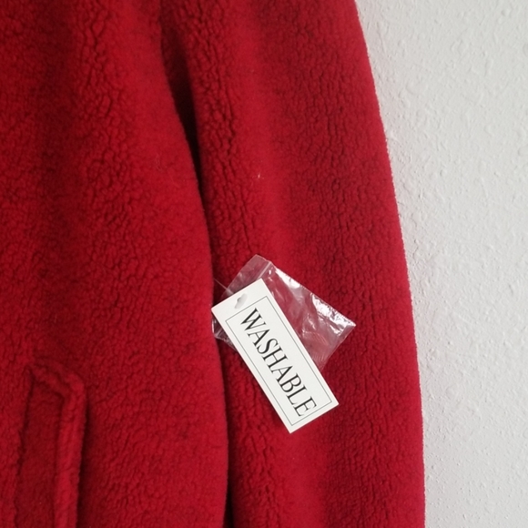 Full length fleece coat. - Picture 3 of 7